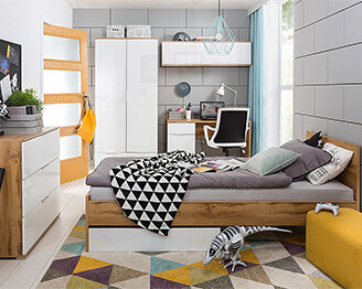 CHILDREN'S FURNITURE